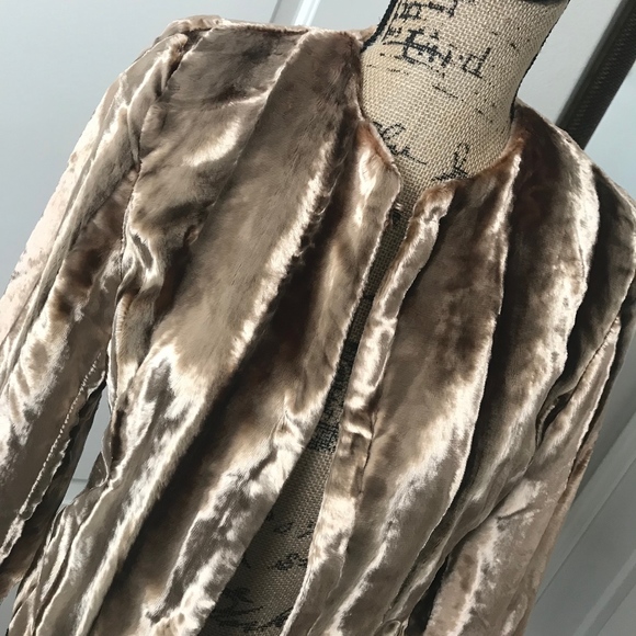 VALERIE STEVENS womens brown faux fur shiny jacket - Picture 2 of 6